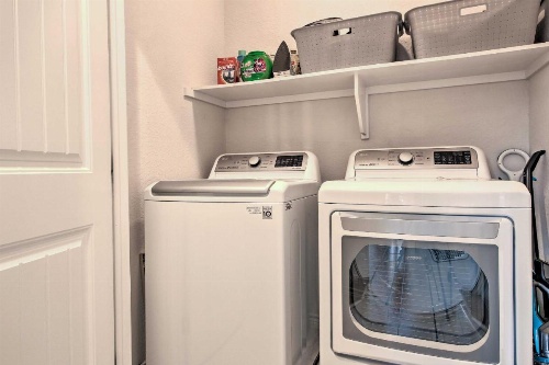 Pet-Friendly Home: 8 Mi to Canyon Lake Marina image 14